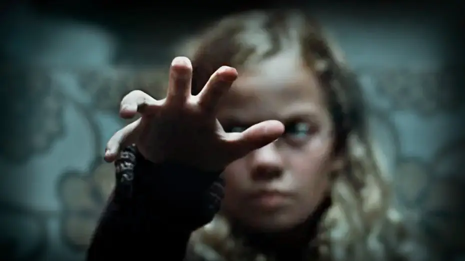 Video for the film Mama — Mama - Trailer Deutsch HD