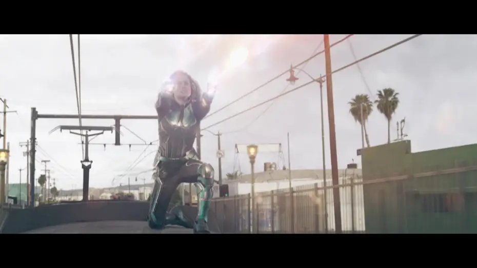 Video for the film Captain Marvel — Captain Marvel - Extrait "La course-poursuite" VOST