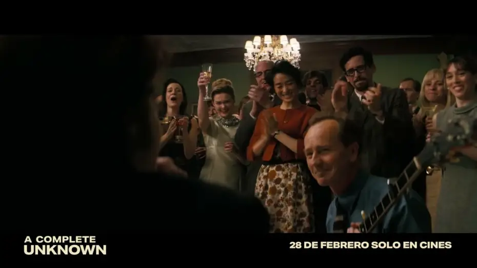Video for the film A Complete Unknown — Anuncio: 'Rebosa talento'