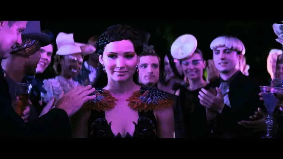 Video for the film The Hunger Games: Catching Fire — Los Juegos del Hambre: En llamas - Trailer en español HD