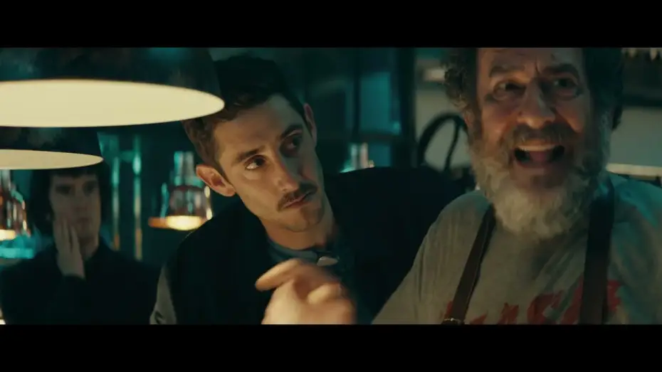 Video for the film Two Many Chefs — Tráiler Oficial Español