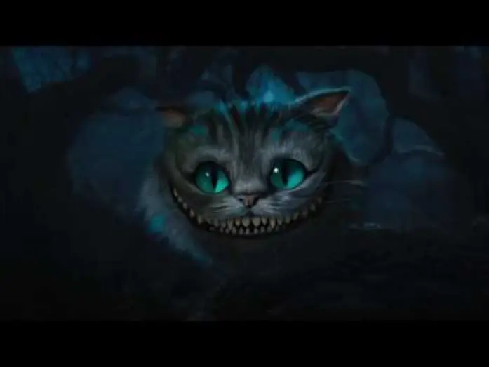 Video for the film Alice in Wonderland — "ALICIA EN EL PAÍS DE LAS MARAVILLAS" (Tim Burton). Trailer en castellano -HD-