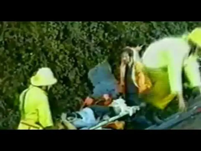 Video for the film Unbreakable — Unbreakable (2000) Trailer Subtitulado