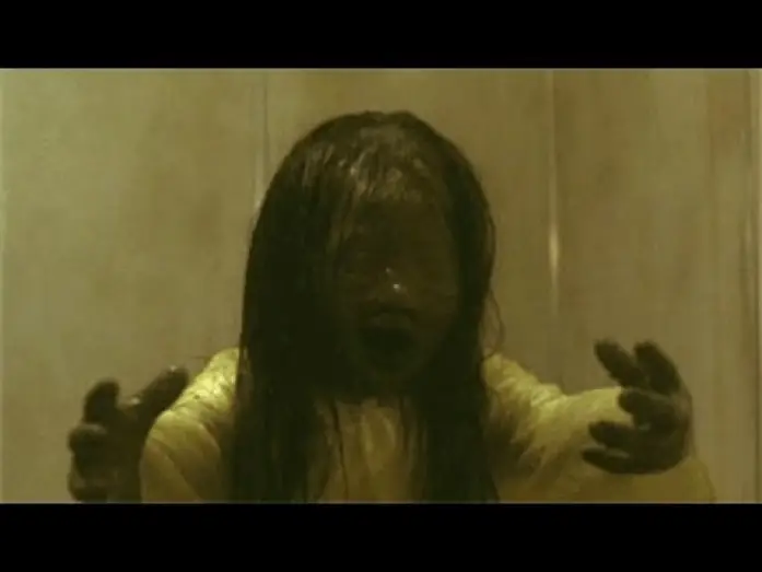 Video for the film Dark Water — DARK WATER (Trailer español)