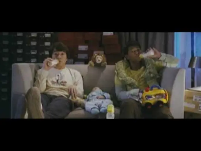Video for the film Robin-B-Hood — 2 ladrones y medio (Trailer español)