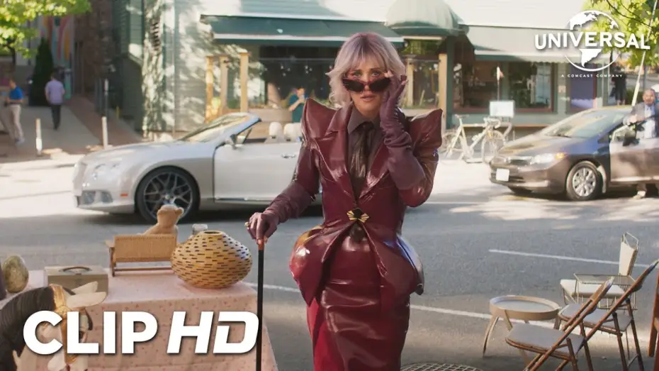Video for the film Gabby's Dollhouse: The Movie — Clip en español - Vera descubre la casa de muñecas