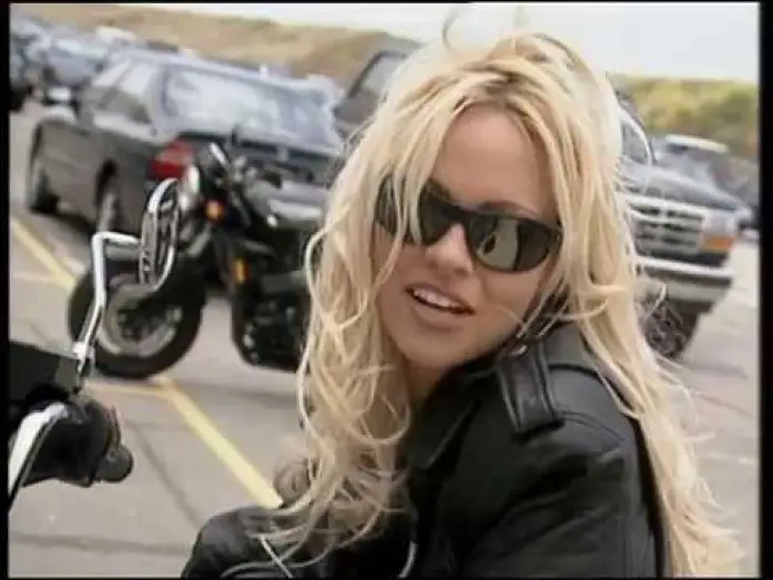 Video for the film Barb Wire — BARB WIRE Making Of (1996)