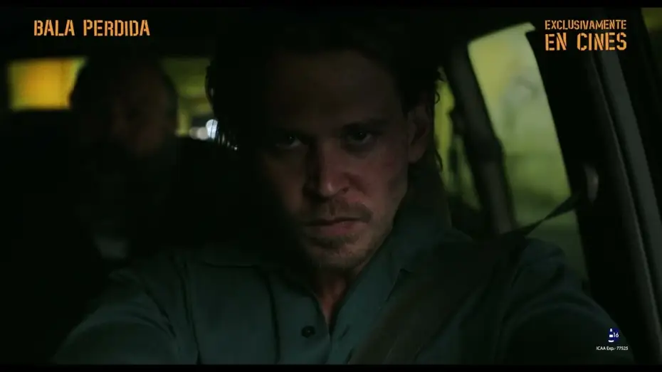 Video for the film Caught Stealing — Austin Butler, Zoë Kravitz, Matt Smith y Benito Martínez Ocasio protagonizan Bala Perdida