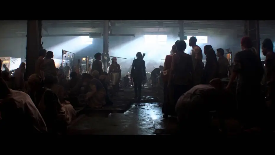 Video for the film The Hunger Games: Mockingjay - Part 1 — Hunger Games: Il Canto della Rivolta - Parte 1 - Teaser trailer italiano