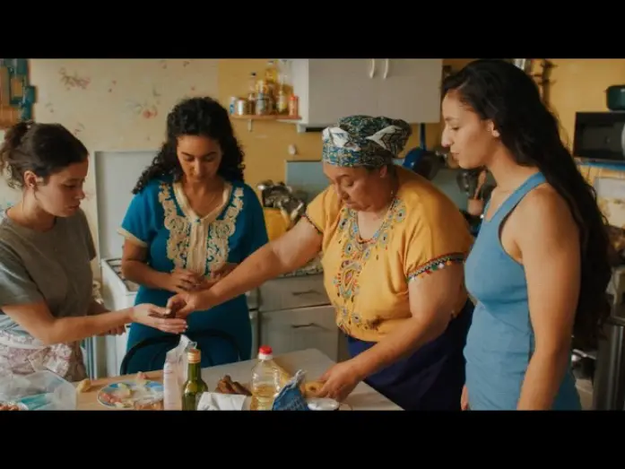 Video for the film The Little Sister — Clip [Subtitled]