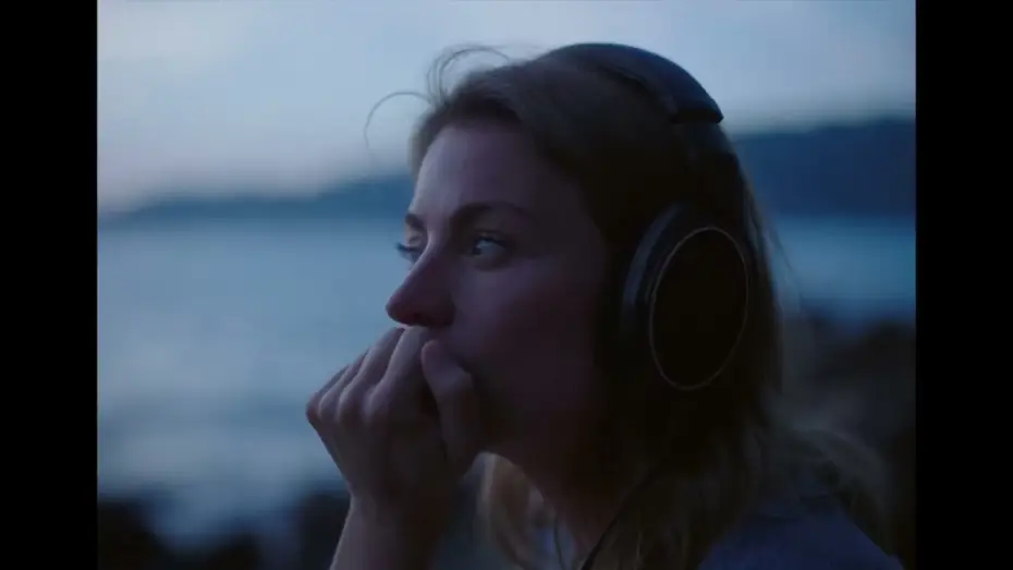 Video for the film Después — Después (Thereafter) - Trailer oficial
