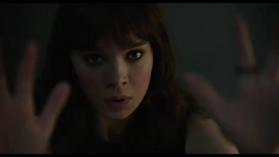 Video for the film Bumblebee — BUMBLEBEE TRÁILER