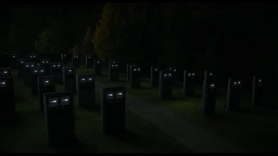 Video for the film The Shrouds — Official Trailer