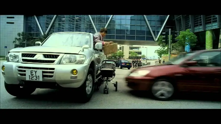 Video for the film Robin-B-Hood — L'expert de Hong Kong  ( bande annonce VF )