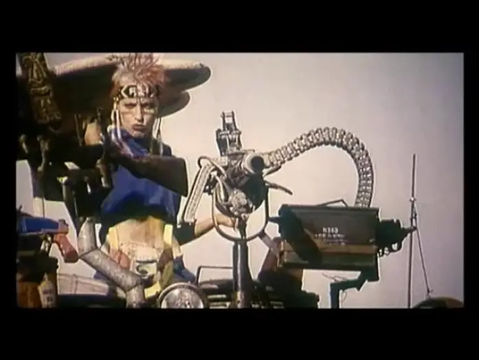 Video for the film Tank Girl — Tank Girl - Bande Annonce [VF]