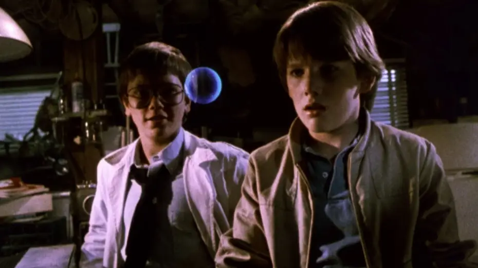 Video for the film Explorers — Explorers original theatrical trailer (1985) [FTD-0145]