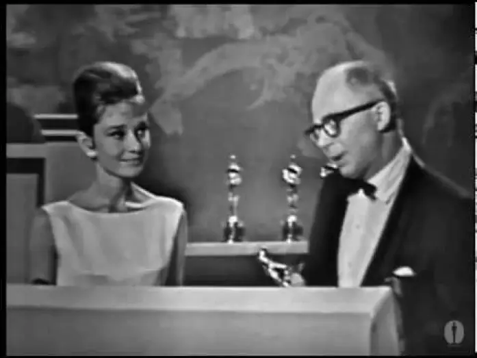 Video for the film The Apartment — "The Apartment" winning Best Picture