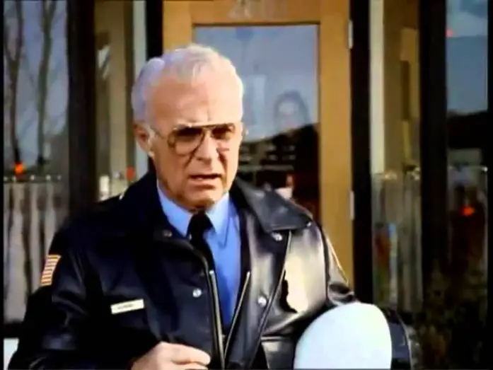 Video for the film Jingle All the Way — Versprochen ist Versprochen (1996) - Trailer