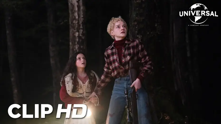 Video for the film Wolf Man — Clip en español - Atrapadas en la camioneta