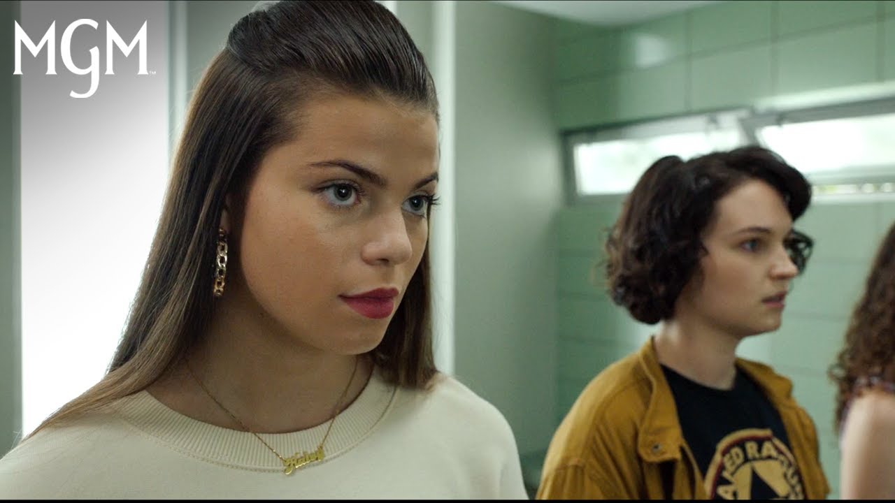 Video for the film Candyman — High Schoolers Summon Candyman