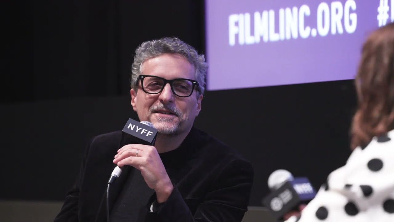 Video for the film Pictures of Ghosts — Kleber Mendonça Filho on Pictures of Ghosts
