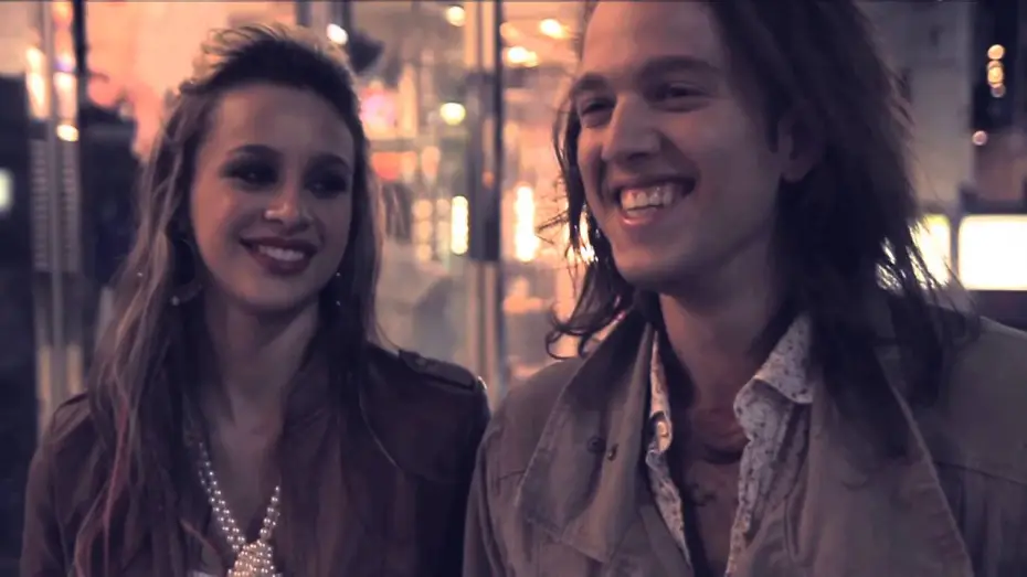 Video for the film While You Were Sleeping — 330-Mientras Dormias (Video Oficial)
