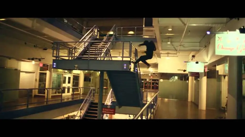 Video for the film Tracers — Tracers - The Chase