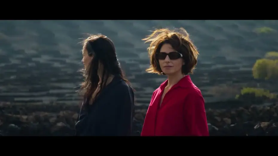 Video for the film Bitter Christmas — First Teaser [Subtitled]