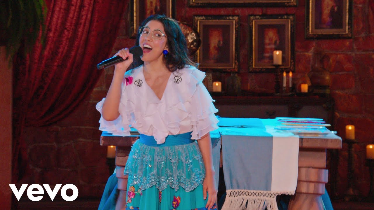Video for the film Encanto at the Hollywood Bowl — The Family Madrigal