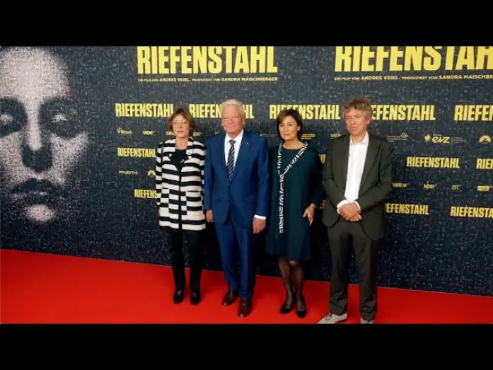 Video for the film Riefenstahl — RIEFENSTAHL - Premierenclip - Ab 31. Oktober im Kino.