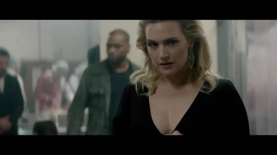Video for the film Triple 9 — Triple 9 - Tráiler