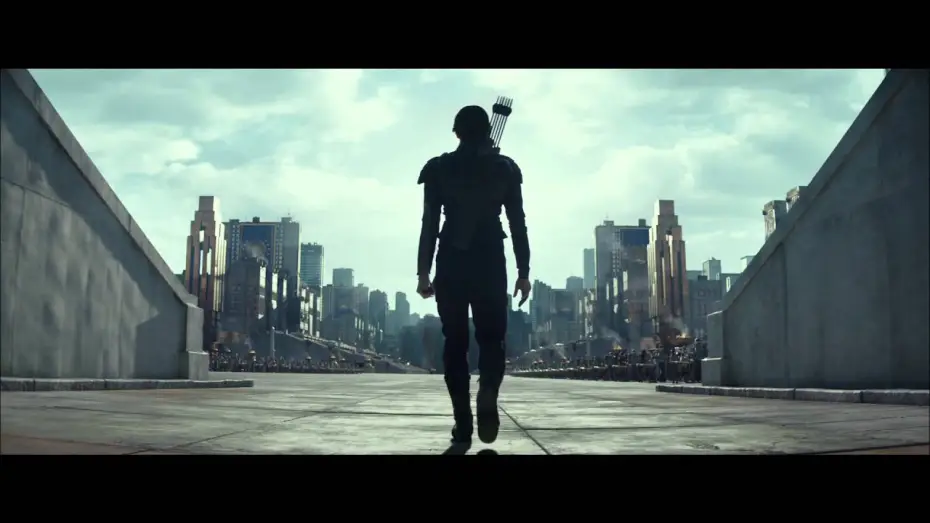 Video for the film The Hunger Games: Mockingjay - Part 2 — HUNGER GAMES: IL CANTO DELLA RIVOLTA - PARTE 2 - Trailer italiano ufficiale