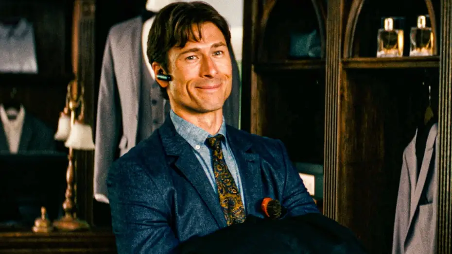 Video for the film How to Make a Killing — Glen Powell Reunites With His Crush