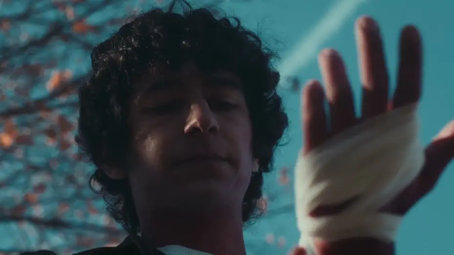 Video for the film Swollen — Swollen - Live Music Short Film