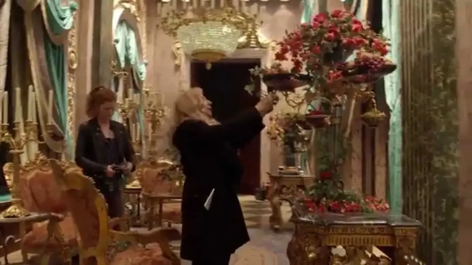 Video for the film Cinderella — Cenerentola - I dettagli della sala da ballo - Pod dal film | HD