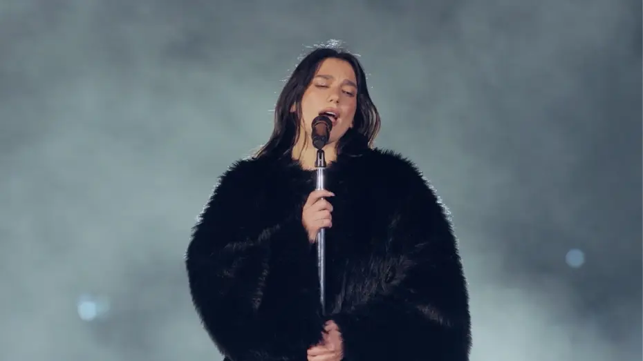 Video for the film Dua Lipa: Live from Mexico — Dua Lipa - Anything For Love (En concert à Mexico)