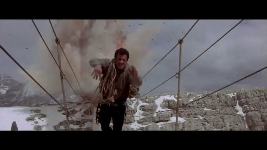 Video for the film Cliffhanger — Cliffhanger Trailer deutsch/german 1080p!