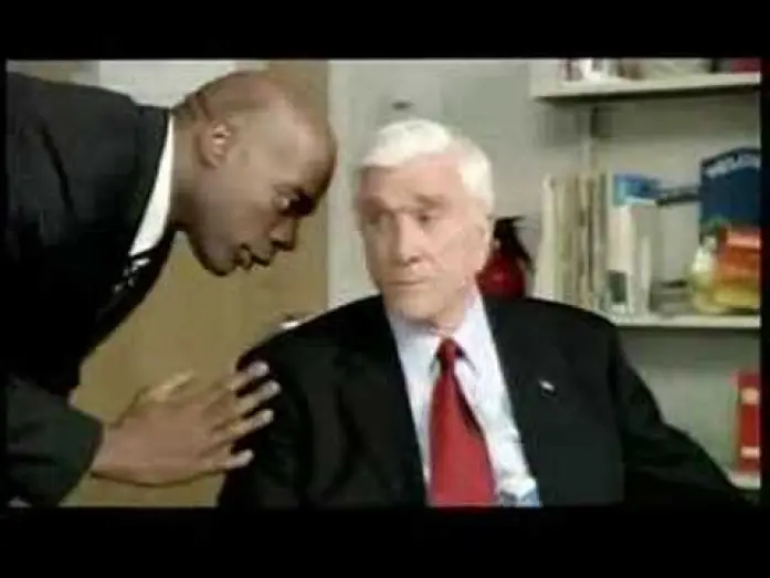 Video for the film Scary Movie 4 — Scary Movie 4 (triler en español)
