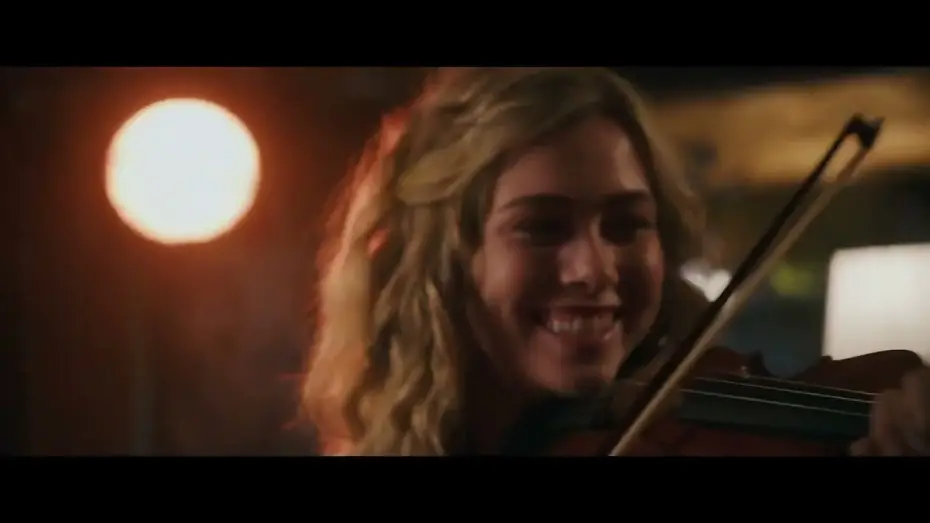 Video for the film Finding You — Alli me encontraras   2021   Tráiler Español