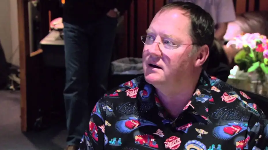 Video for the film Cars 2 — Disney Pixar Cars 2 - Rivers Cuomo e Brian Bell ascoltano You Might Think con John Lasseter