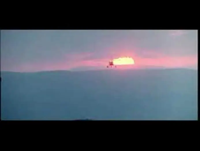Video for the film Blood Diamond — Tráiler español de "Diamante de sangre" (Blood diamond)