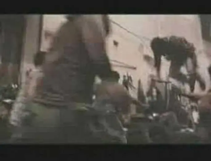 Video for the film Ong-Bak — Ong-bak - Nato per combattere