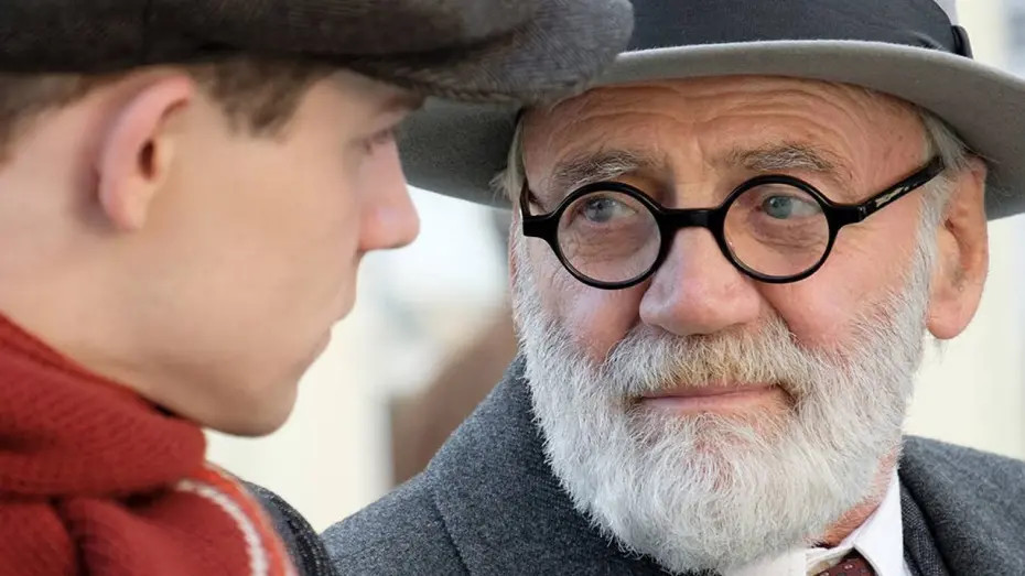 Video for the film The Tobacconist — Trailer