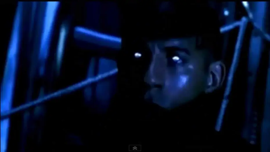 Video for the film Pitch Black — Pitch Black (Official Trailer)