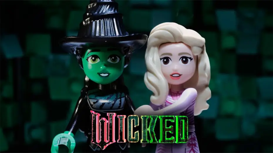 Video for the film Wicked — Trailer LEGO Oficial en español