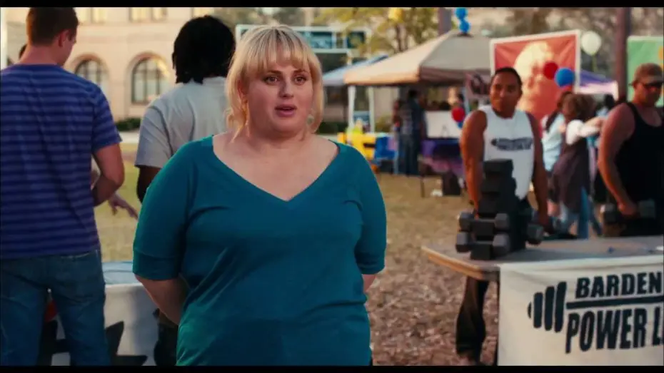 Video for the film Pitch Perfect — DANDO LA NOTA -Trailer HD
