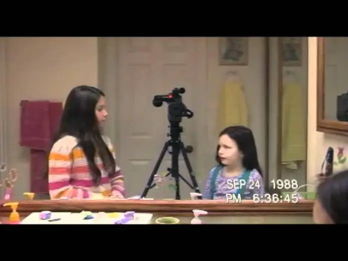 Video for the film Paranormal Activity 3 — PARANORMAL ACTIVITY 3 - Trailer italiano ufficiale