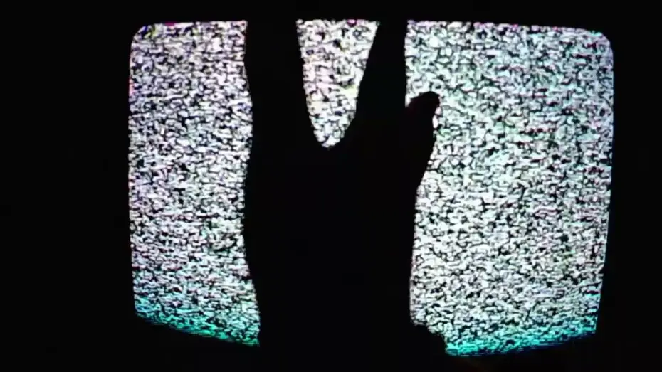 Video for the film Fragments — FRAGMENTS | un film expérimental de Duncan Sevillano