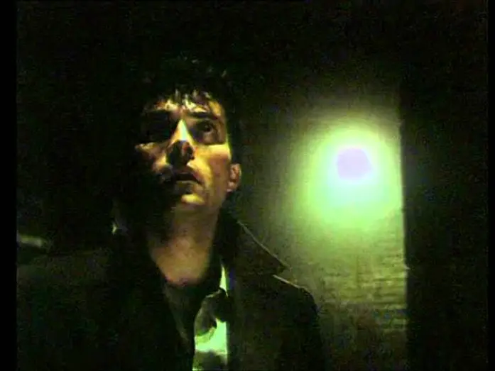 Video for the film Dark City — Dark City (1998) german Trailer
