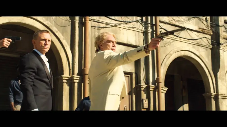 Video for the film Skyfall — IMAX® Behind the Frame #2